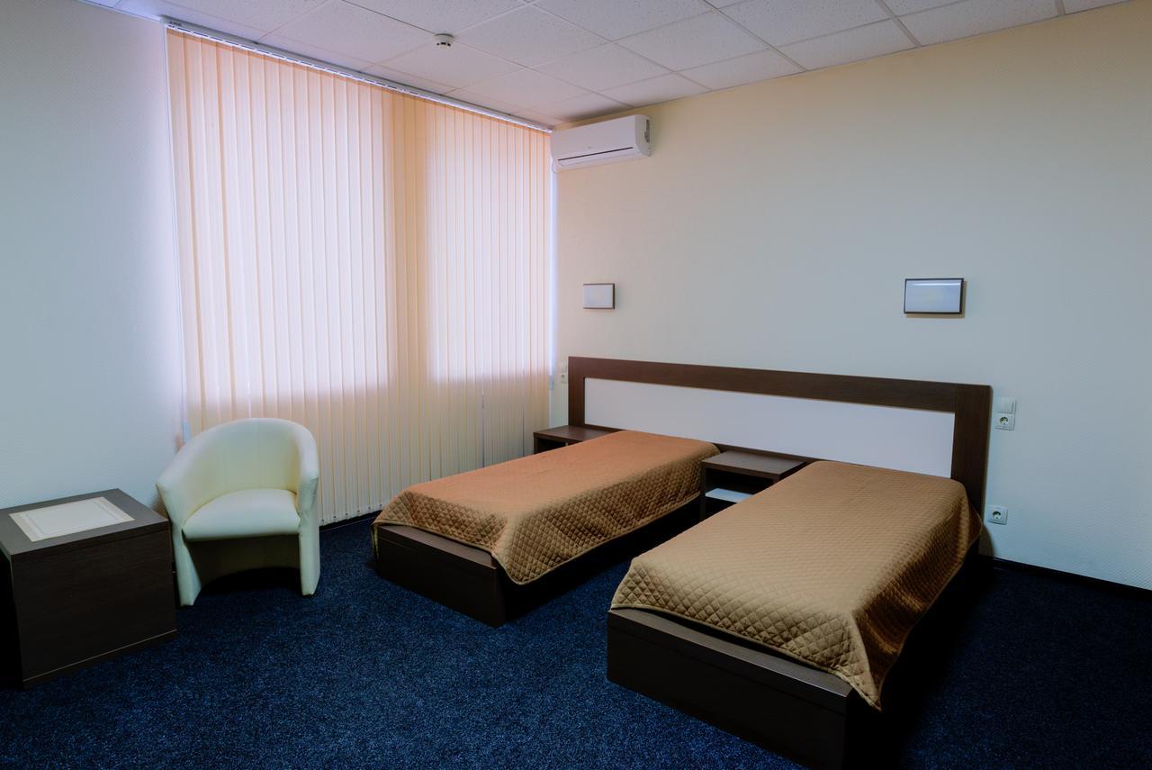 Comfort Hotel & Hostel Zaporizhia Exterior photo