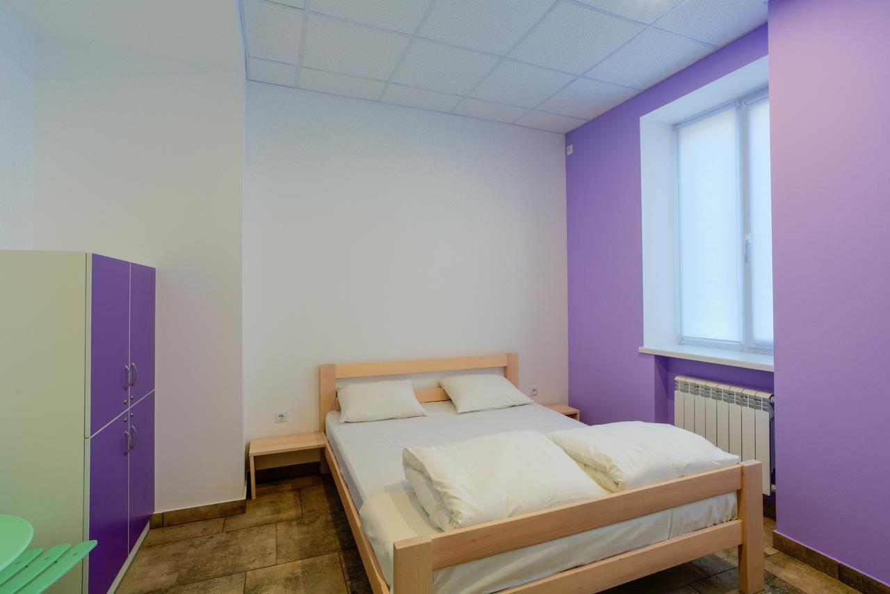 Comfort Hotel & Hostel Zaporizhia Exterior photo