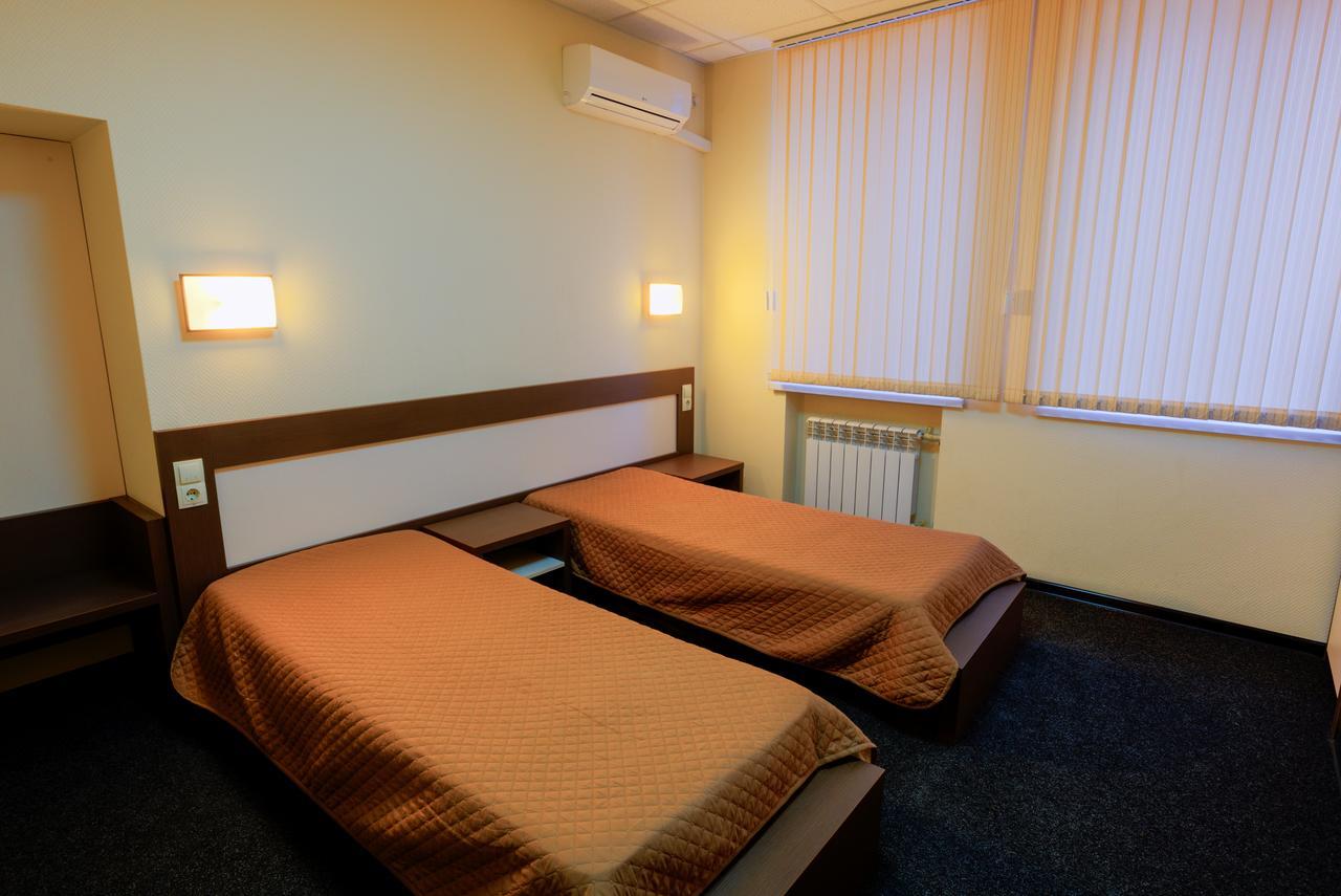 Comfort Hotel & Hostel Zaporizhia Exterior photo